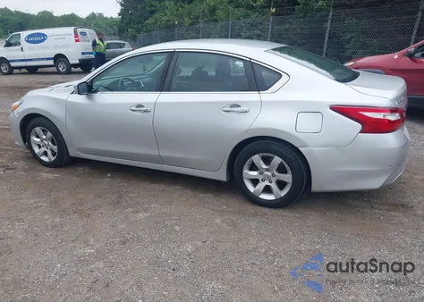2016 Nissan Altima 2.5 S z USA, uszkodzony, nr VIN 1N4AL3AP5GC139936